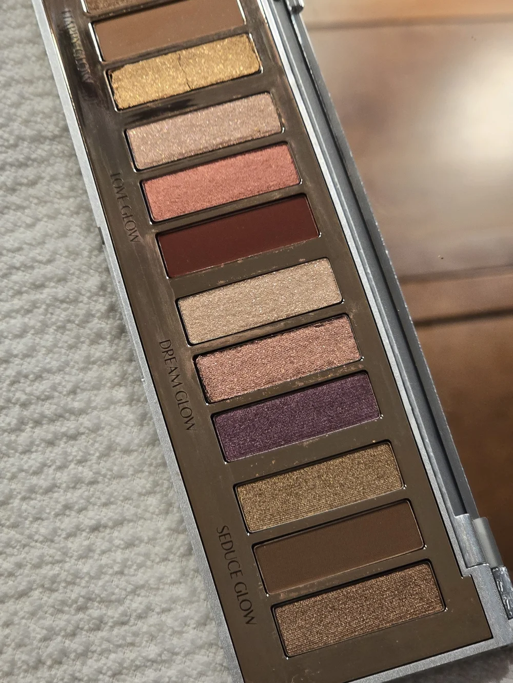 Charlotte Tilbury Bejeweled Eyes To Hypnotise Eyeshadow Palette